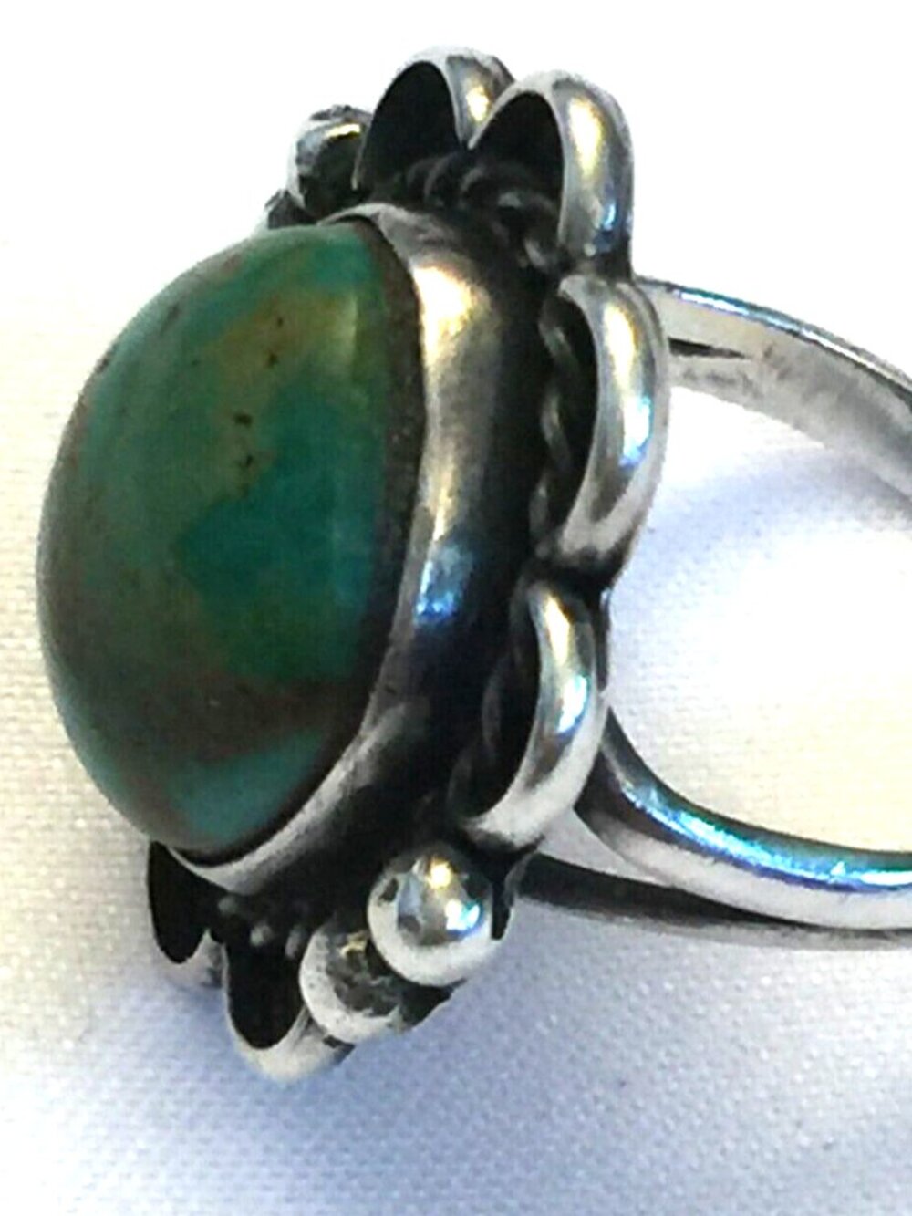 VINTAGE NAVAJO HANDMADE STERLING SILVER TURQUOISE NATIVE AMERICAN RING SIZE 5.5 - Picture 5 of 16